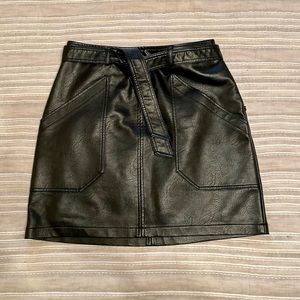 Wishlist Apparel Black Vegan Leather Mini Skirt Size Medium